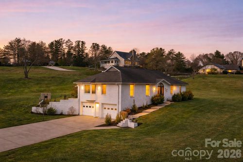 17 Amber Dr, Horse Shoe, NC, 28742-9766 | Card Image