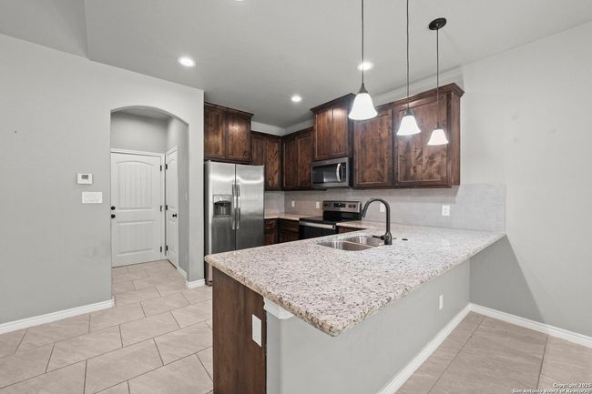 546 Indian Scout, House other with 3 bedrooms, 2 bathrooms and null parking in Spring Branch TX | Image 7