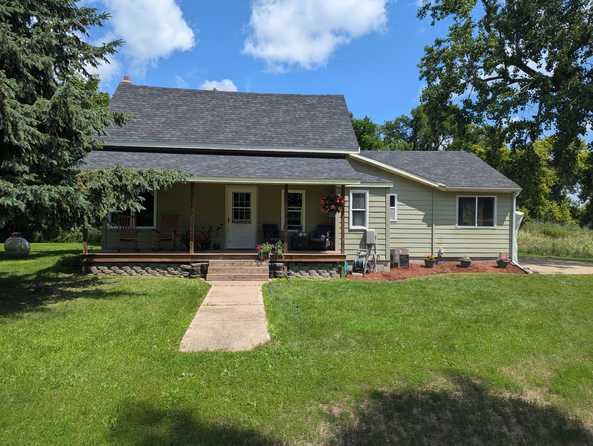 210th St, Morris, MN 56267