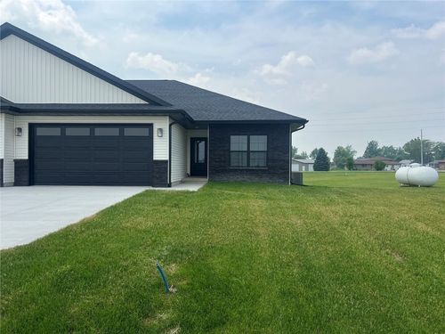 5017 Bluestem St Sw, Kalona, IA, 52247-5900 | Card Image