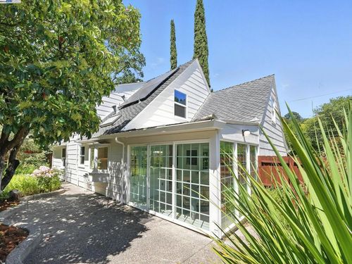 160 Moraga Way, Orinda, CA, 94563-3433 | Card Image
