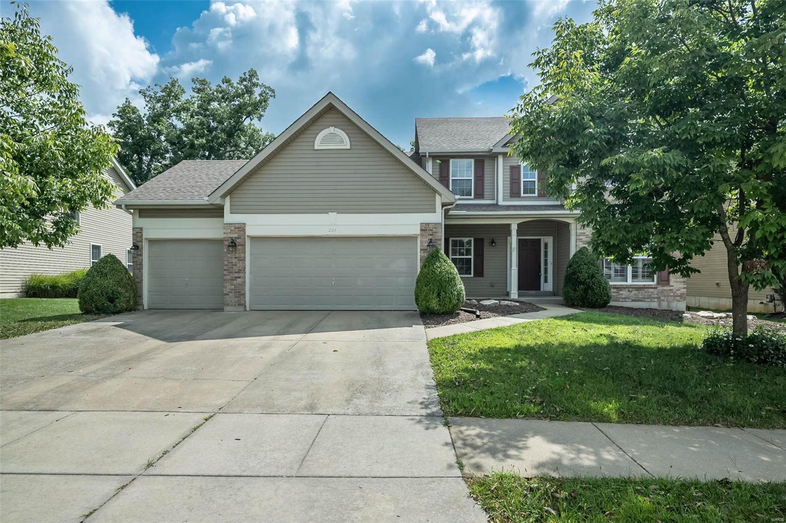 Palisades Ridge Ct, Eureka, MO 63025