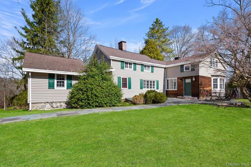 75 Old Minisink Trl, Goshen, NY, 10924-6920 | Card Image