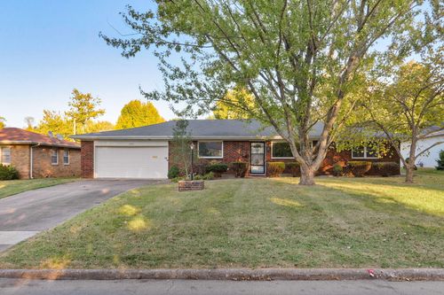 1932 S Westwood Avenue, Springfield, MO, 65807 | Card Image