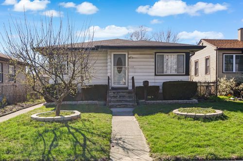 7204 Schneider Ave, Hammond, IN, 46323-2151 | Card Image