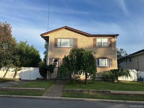 2346 Fowler St, N Bellmore, NY, 11710-2100 | Card Image