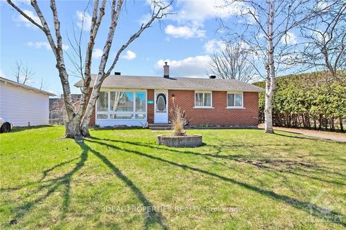 103 Sherwood St, Kanata, ON, K2L1K8 | Card Image