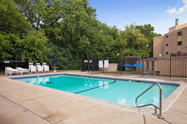Outdoor Pool | Image 25