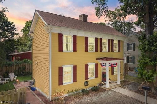 7 Alley Way, Hillsborough, NJ, 08844-5101 | Card Image