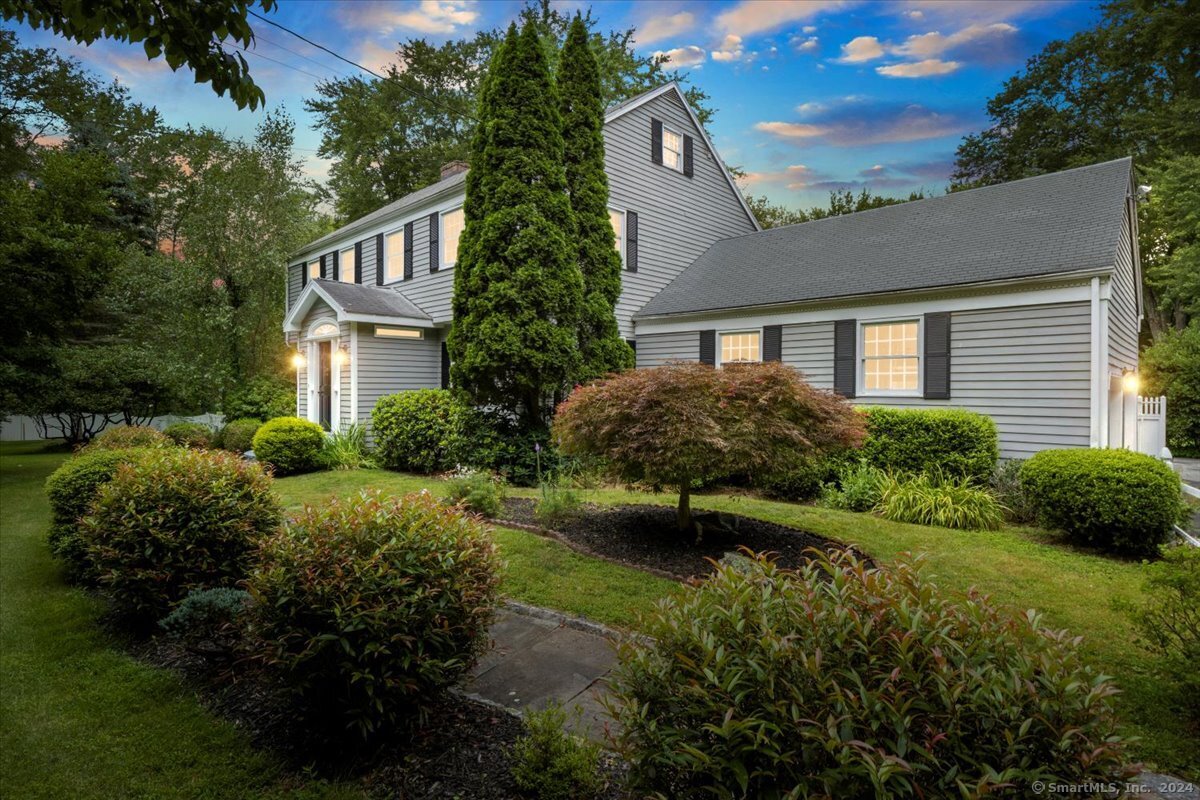 Merwins Ln, Fairfield, CT 06824