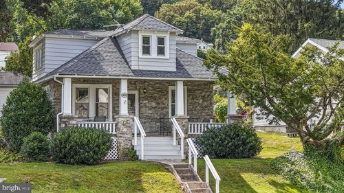 1432 Valley Rd, COATESVILLE, PA, 19320-2748 | Card Image