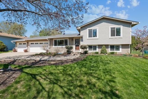 1709 Monticello Ave, Eagan, MN, 55122-1716 | Card Image