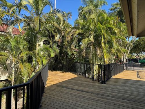 apt-206-112 Lake Emerald Dr, Oakland Park, FL, 33309-6241 | Card Image