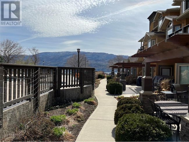 237 - 3996 Beach Ave, Condo with 2 bedrooms, 2 bathrooms and 1 parking in Peachland BC | Image 24