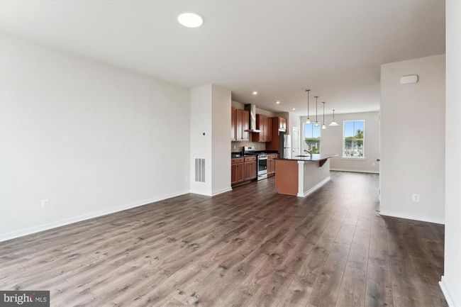 503 Cherryview Dr, Townhouse with 4 bedrooms, 4 bathrooms and null parking in FREDERICKSBURG VA | Image 4