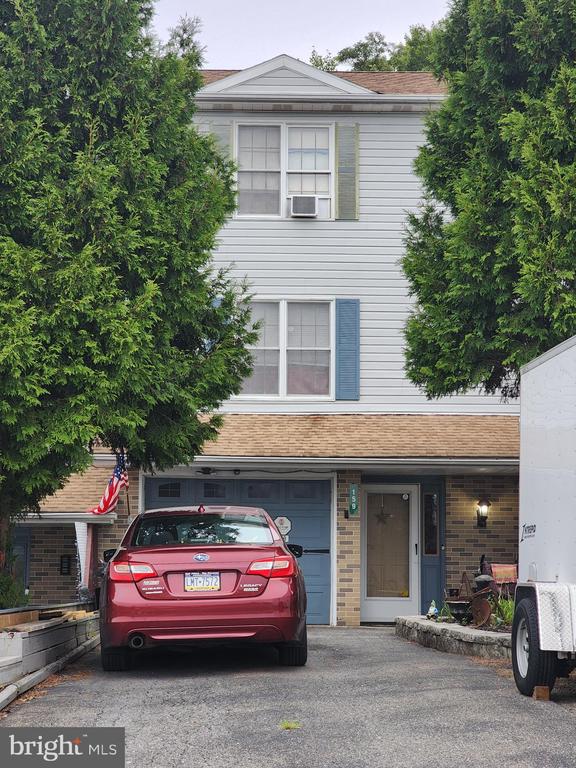 Victoria Arms Cir, Kunkletown, PA 18058