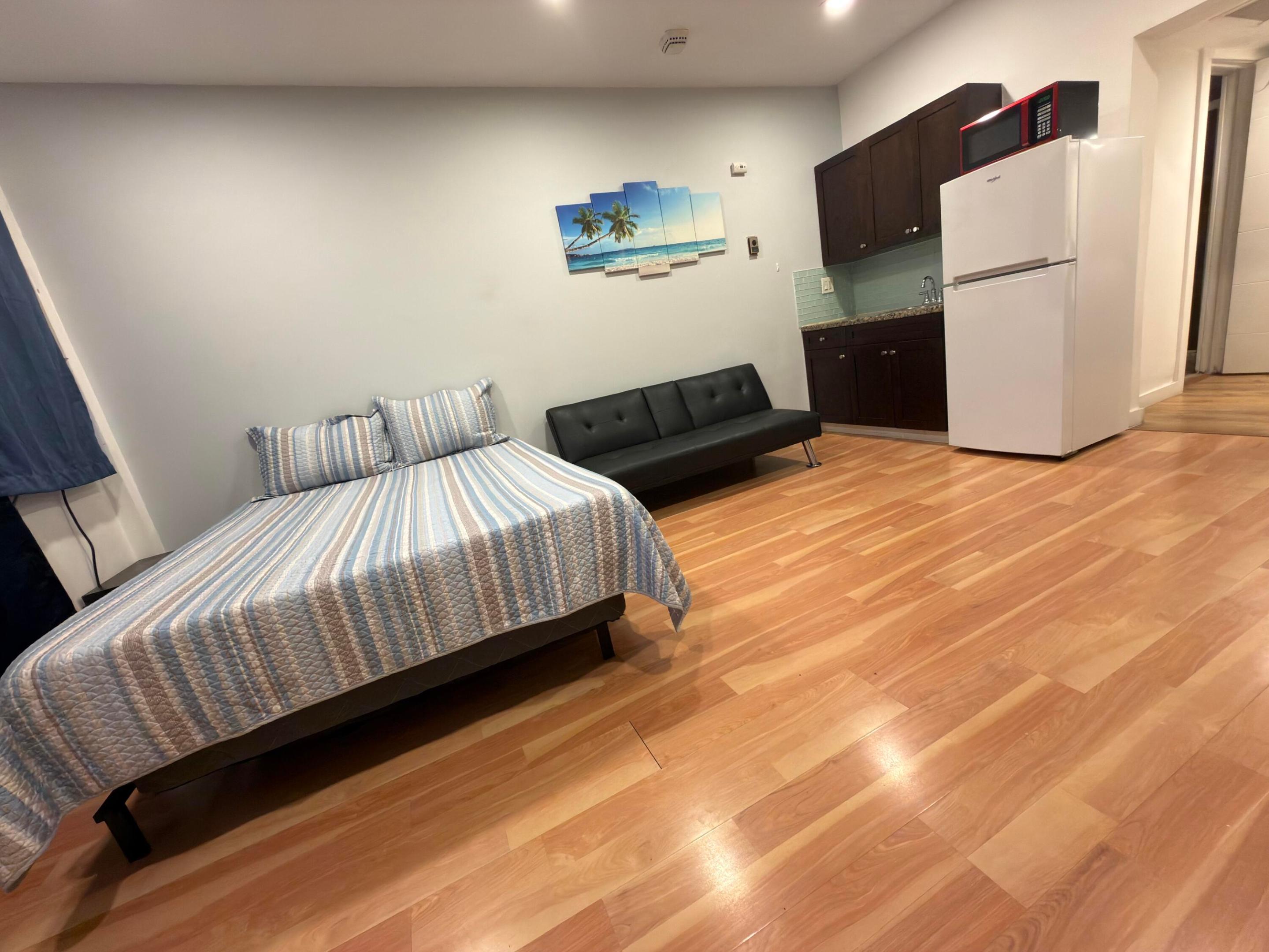 Residential in Hallandale Beach 4