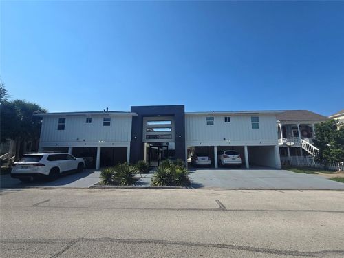 apt-4-912 Church St, Galveston, TX, 77550-5142 | Card Image