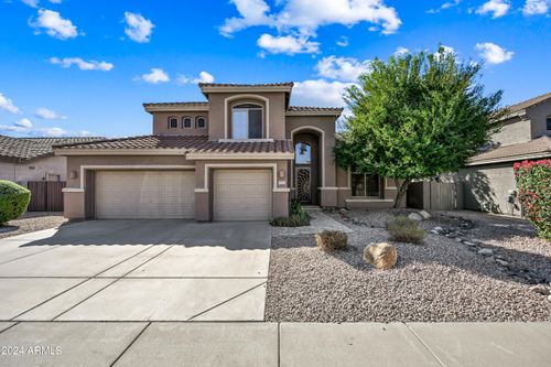 4633 E Robin Ln, Phoenix, AZ, 85050-6807 | Card Image