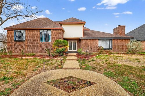 7009 Chiswick Dr, Corpus Christi, TX, 78413-5326 | Card Image