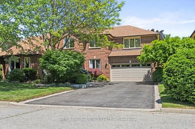 26 Leah Cres, House other with 4 bedrooms, 5 bathrooms and 8 parking in Ajax ON | Image 2