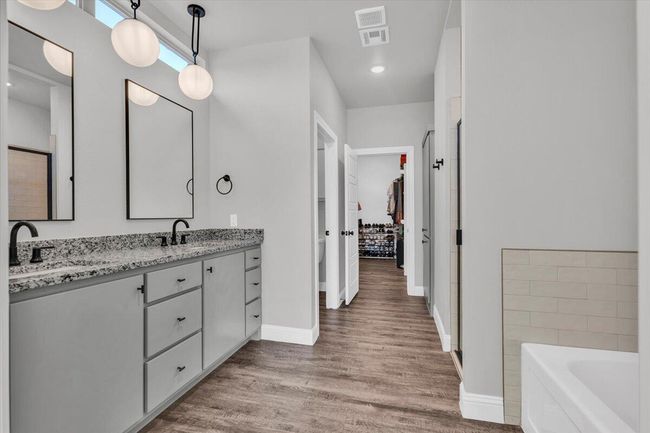 6803 52 Nd St, House other with 3 bedrooms, 2 bathrooms and null parking in Lubbock TX | Image 18