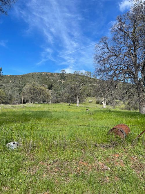 4223 Penon Blanco Rd, Coulterville, CA, 95311-9702 | Card Image