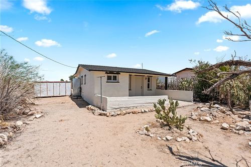 7379 Utah Trl, 29 Palms, CA, 92277-4116 | Card Image