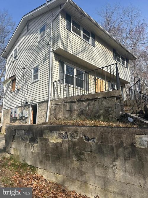 8 Mt Calvary Ln, MULLICA HILL, NJ, 08062 | Card Image