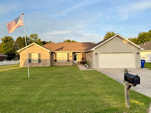 300 Collins Ct, Ashland, MO, 65010-9819 | Card Image