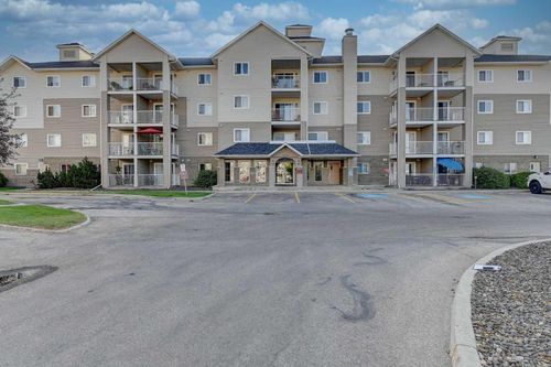 114-11220 104th Avenue, Grande Prairie, AB, T8V0P3 | Card Image