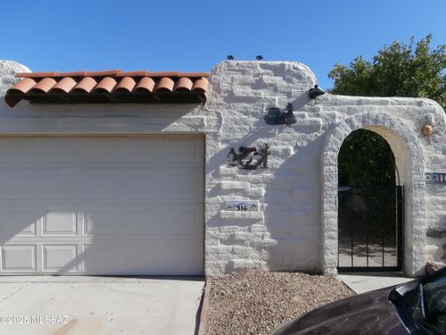 316 E Via Terrenal, Green Valley, AZ, 85614-4160 | Card Image
