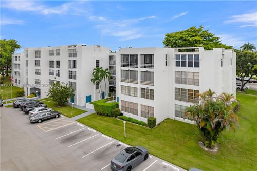d26-6903 Cypress Rd, Plantation, FL, 33317-2380 | Card Image