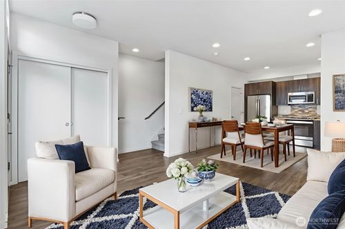 b-6917 Carleton Ave S, Seattle, WA, 98108-3536 | Card Image