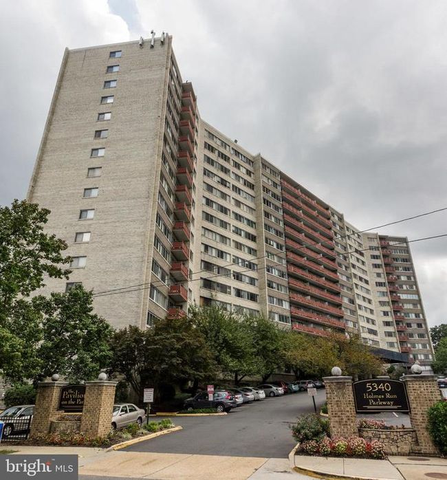 UNIT-1207 - 5340 Holmes Run Pkwy, Condo with 2 bedrooms, 1 bathrooms and null parking in ALEXANDRIA VA | Image 23
