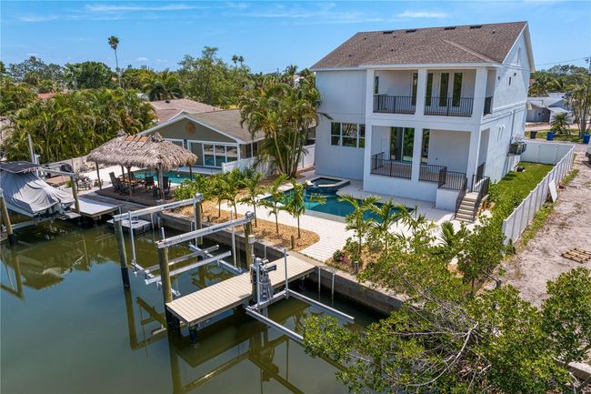 1739 1/2 Bayou Grande Blvd Ne, House other with 4 bedrooms, 4 bathrooms and null parking in St Petersburg FL | Image 74