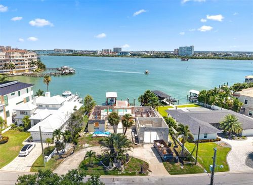 246 Bayside Dr, CLEARWATER BEACH, FL, 33767-2503 | Card Image