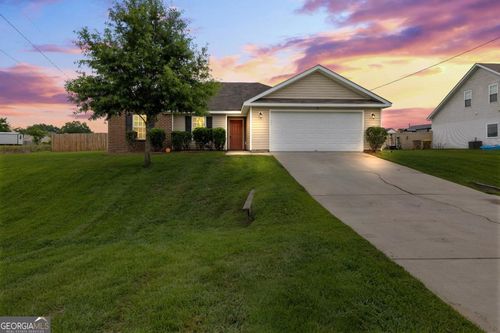 180 Bonnie Cir, Ellabell, GA, 31308-7241 | Card Image