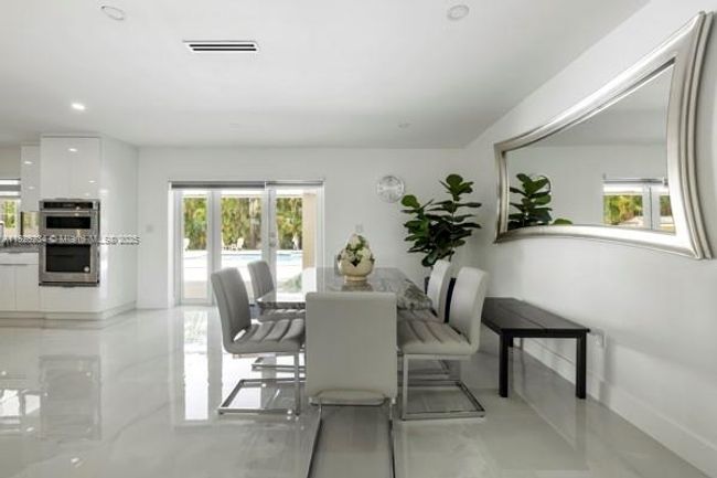 17975 Sw 232 Nd St, House other with 4 bedrooms, 4 bathrooms and null parking in Miami FL | Image 20
