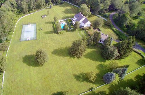 37 Giles Hill Rd, Redding, CT, 06896-2511 | Card Image