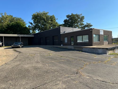 1-3307 E Kilgore Rd, Kalamazoo, MI, 49001-5594 | Card Image