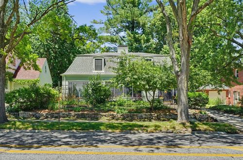 208 Florida Ave, Urbana, IL, 61801-4912 | Card Image