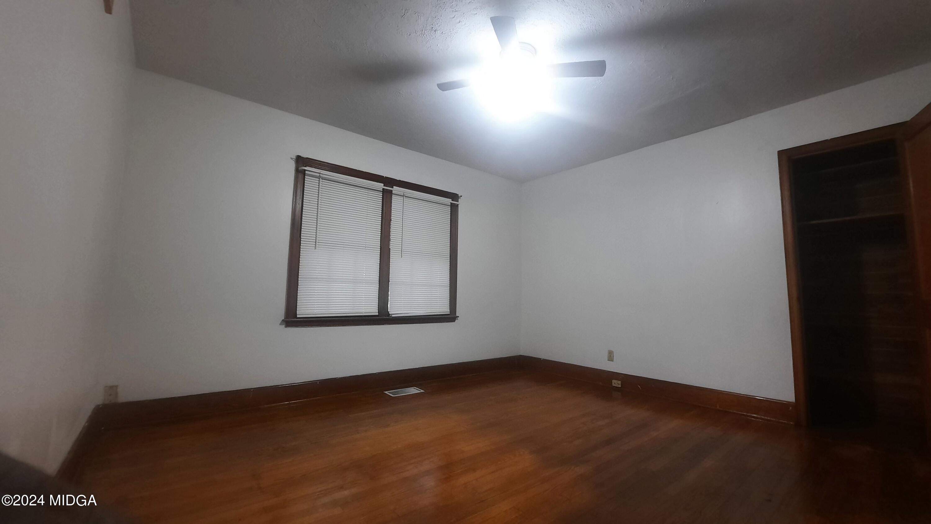 Villa Crest Ave, Macon, GA 31206