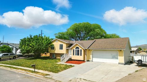 1260 Riverview Dr, Garland, UT, 84312-9709 | Card Image