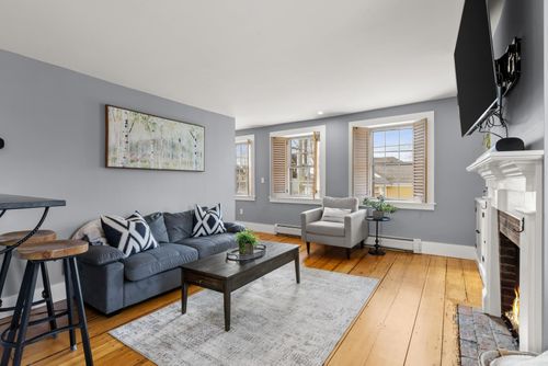 2-295 Maplewood Ave, Portsmouth, NH, 03801-3534 | Card Image