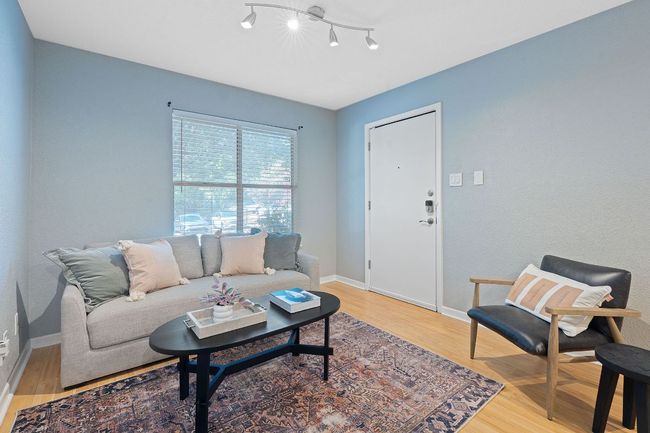 APT-303 - 3204 Menchaca Rd, Condo with 1 bedrooms, 1 bathrooms and 1 parking in Austin TX | Image 11