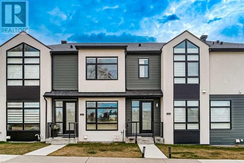 2308 20 St Nw, Calgary, AB, T2M4W8 | Card Image