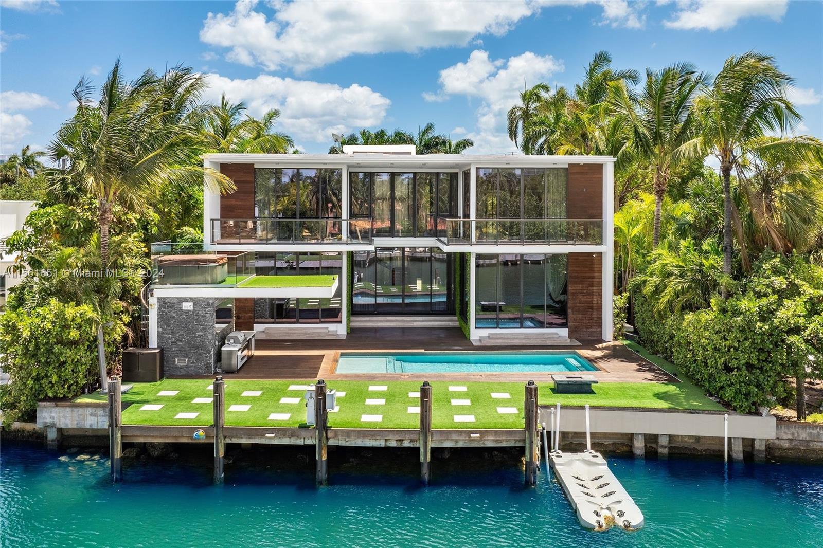 Chase Ave, Miami Beach, FL 33140