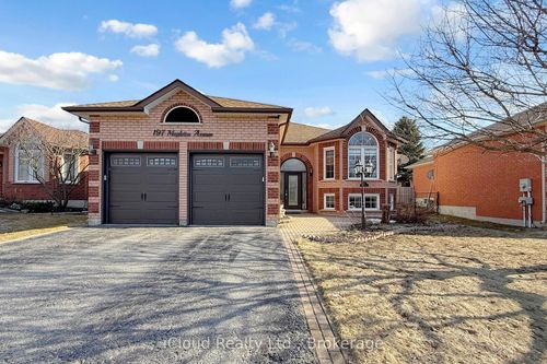 197 Mapleton Ave, Barrie, ON, L4N8T5 | Card Image