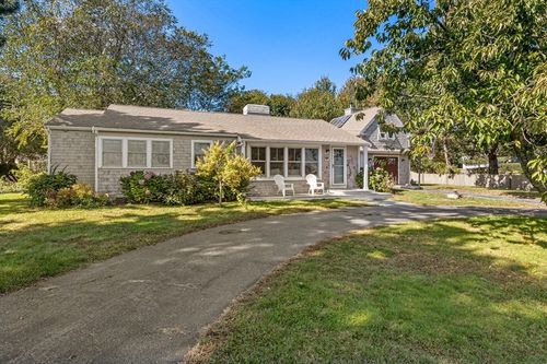 17 Musquashicut Ave, Scituate, MA, 02066-1512 | Card Image